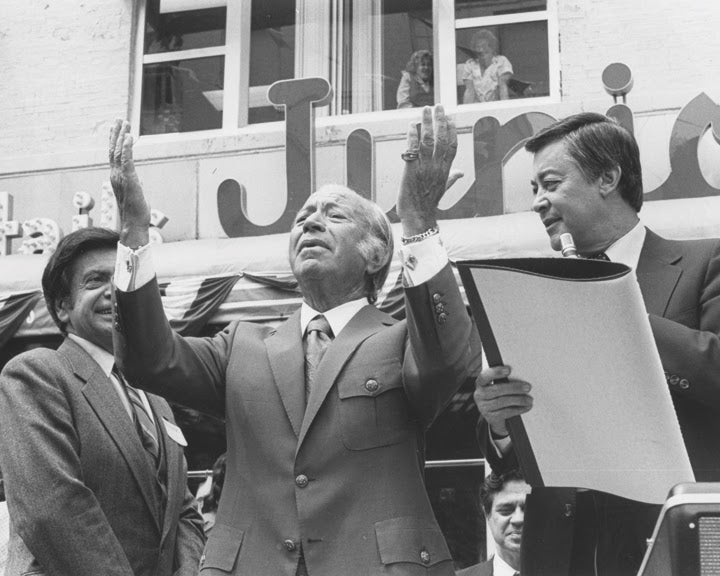 Junior's Celebrates its 75th Anniversary